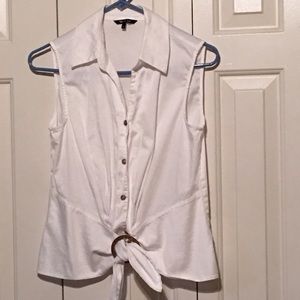 Nic+Zoe women’s white sleeveless top. Size 6